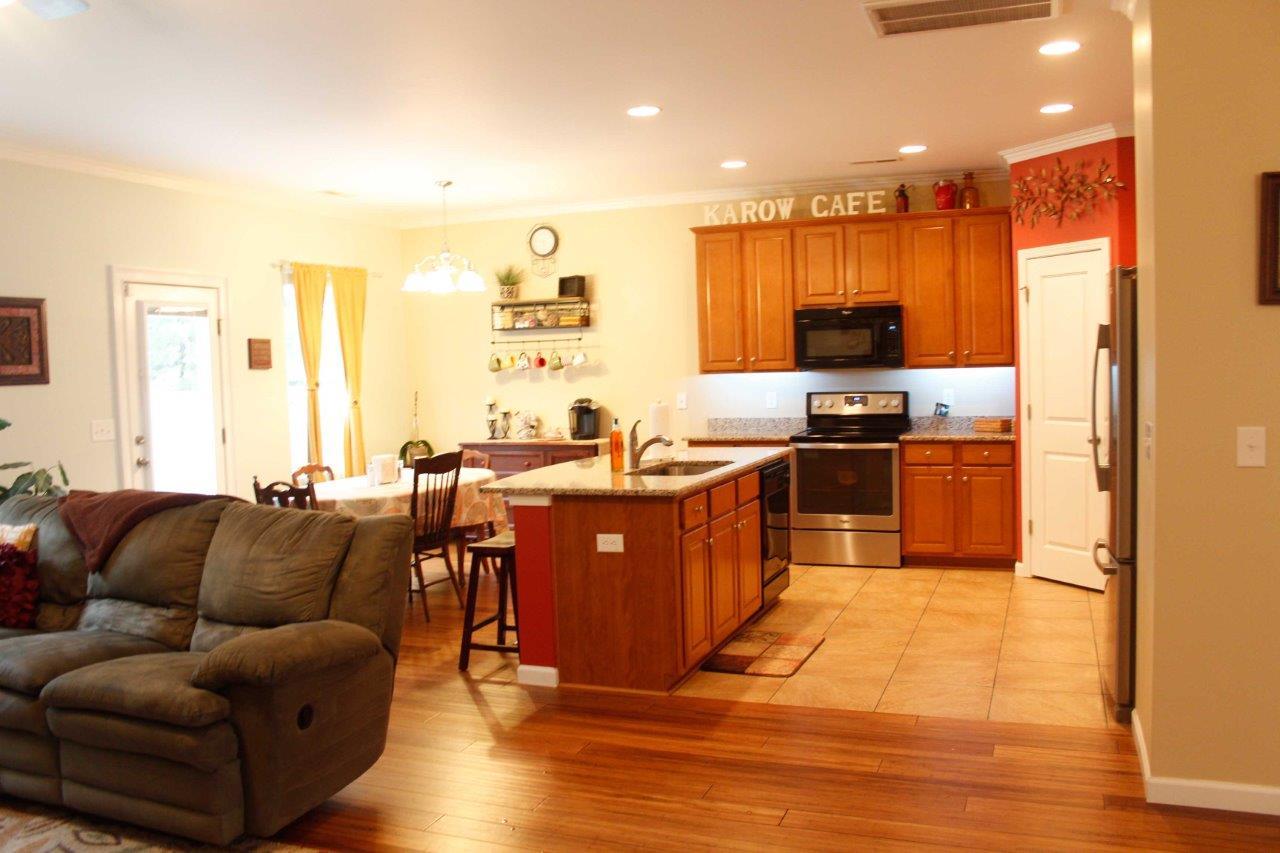 130 Brookhaven Road Summerville, SC 29486 - Photo 8 of 25 8