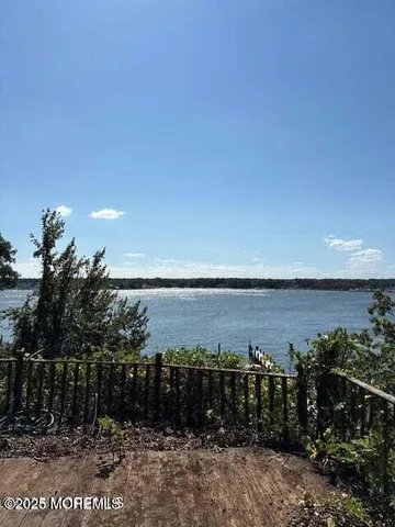 $1,495,000 | 130 East Camp Walk, Island Heights, NJ 08732