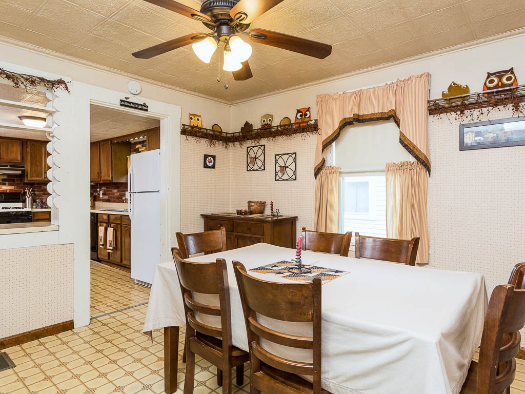 6 Ridge Street Andover, MA 01810 - Photo 10 of 17 Gallery Image 10