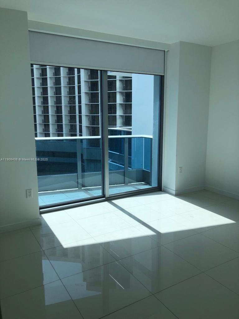 200 Biscayne Blvd Way, Unit 902 Miami, FL 33131 - Photo 17 of 23
