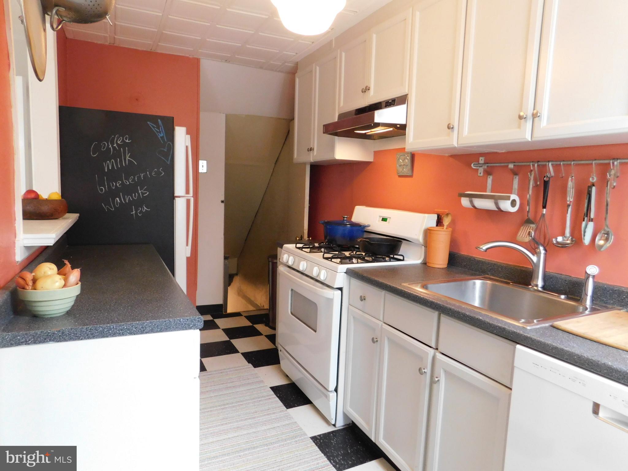 413 Wellesley Road Philadelphia, PA 19119 - Photo 10 of 28 Gallery Image 10