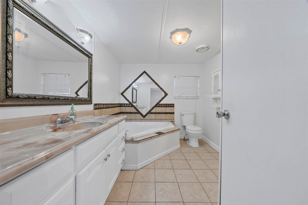 9155 Glasgow Road Smiths Grove, KY 42171 - Photo 15 of 29 Gallery Image 15