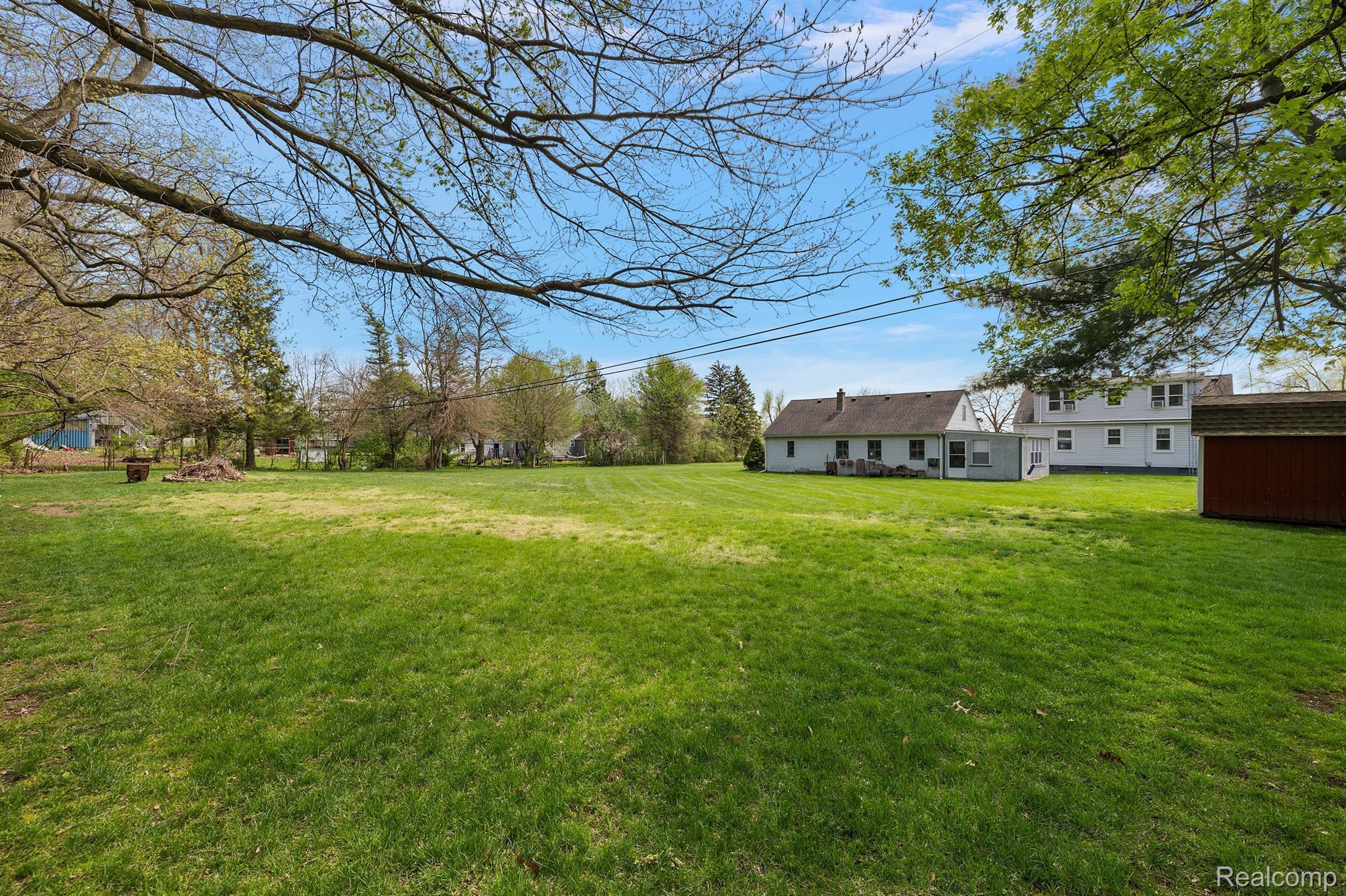 33326 Willow Road New Boston, MI 48164 - Photo 48 of 54 Gallery Image 48