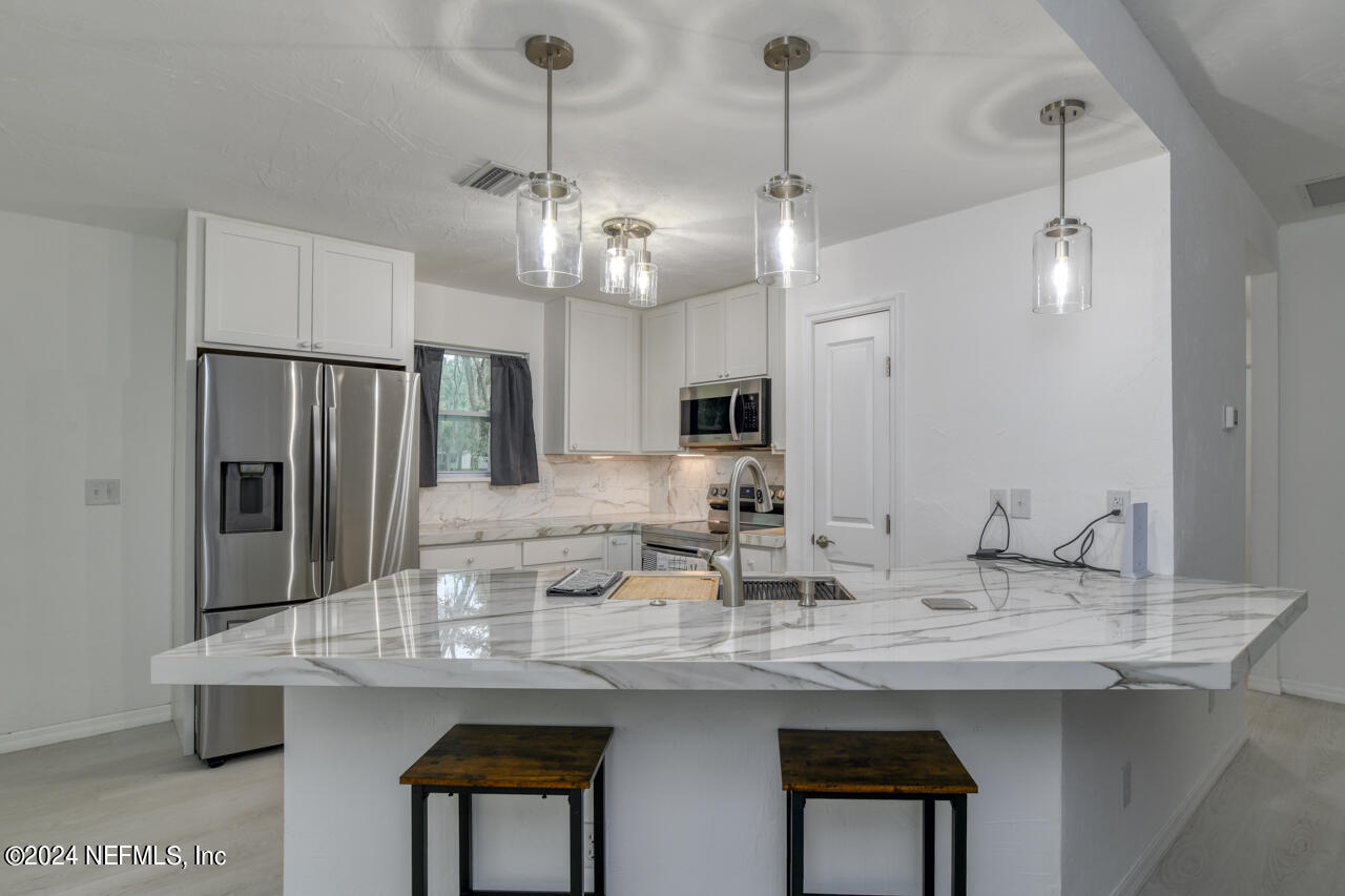 101 Killian Drive Hawthorne, FL 32640 - Photo 12 of 34 KITCHEN