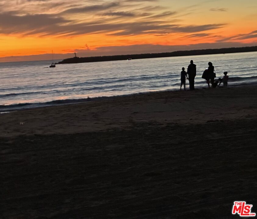 132 Convoy Street Playa del Rey, CA 90293 - Photo 15 of 16 a view of an ocean and beach