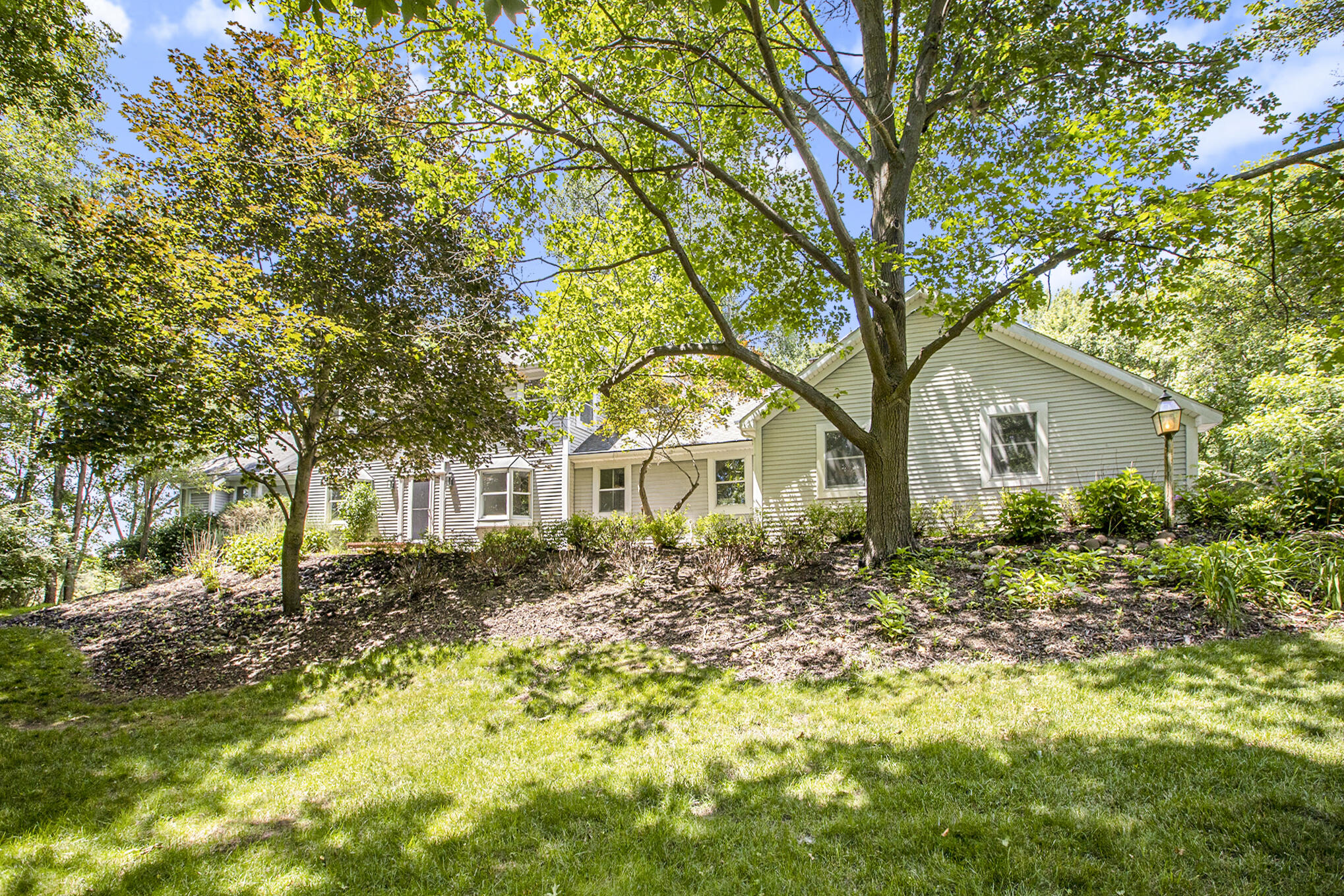 4887 Wylie Road Dexter, MI 48130 - Photo 5 of 58 4 FE