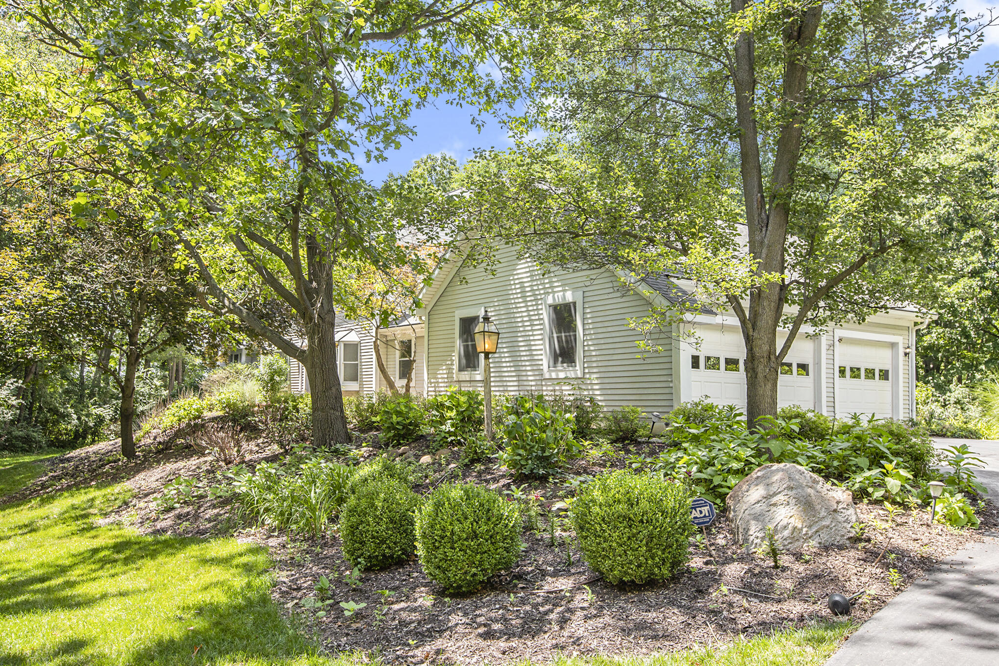 4887 Wylie Road Dexter, MI 48130 - Photo 48 of 58 38 front