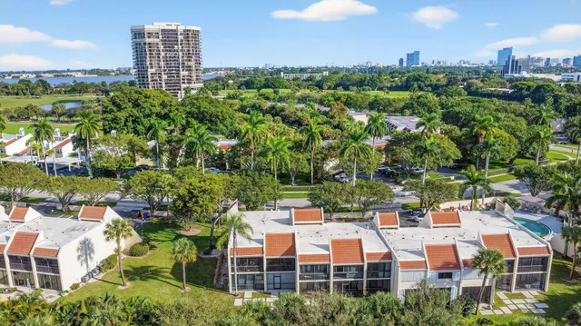 $300,000 | 1801 Presidential Way, Unit D204, West Palm Beach, FL 33401