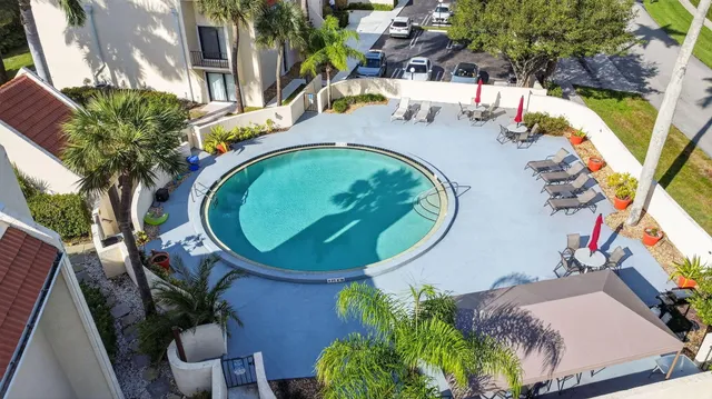 $300,000 | 1801 Presidential Way, Unit D204, West Palm Beach, FL 33401