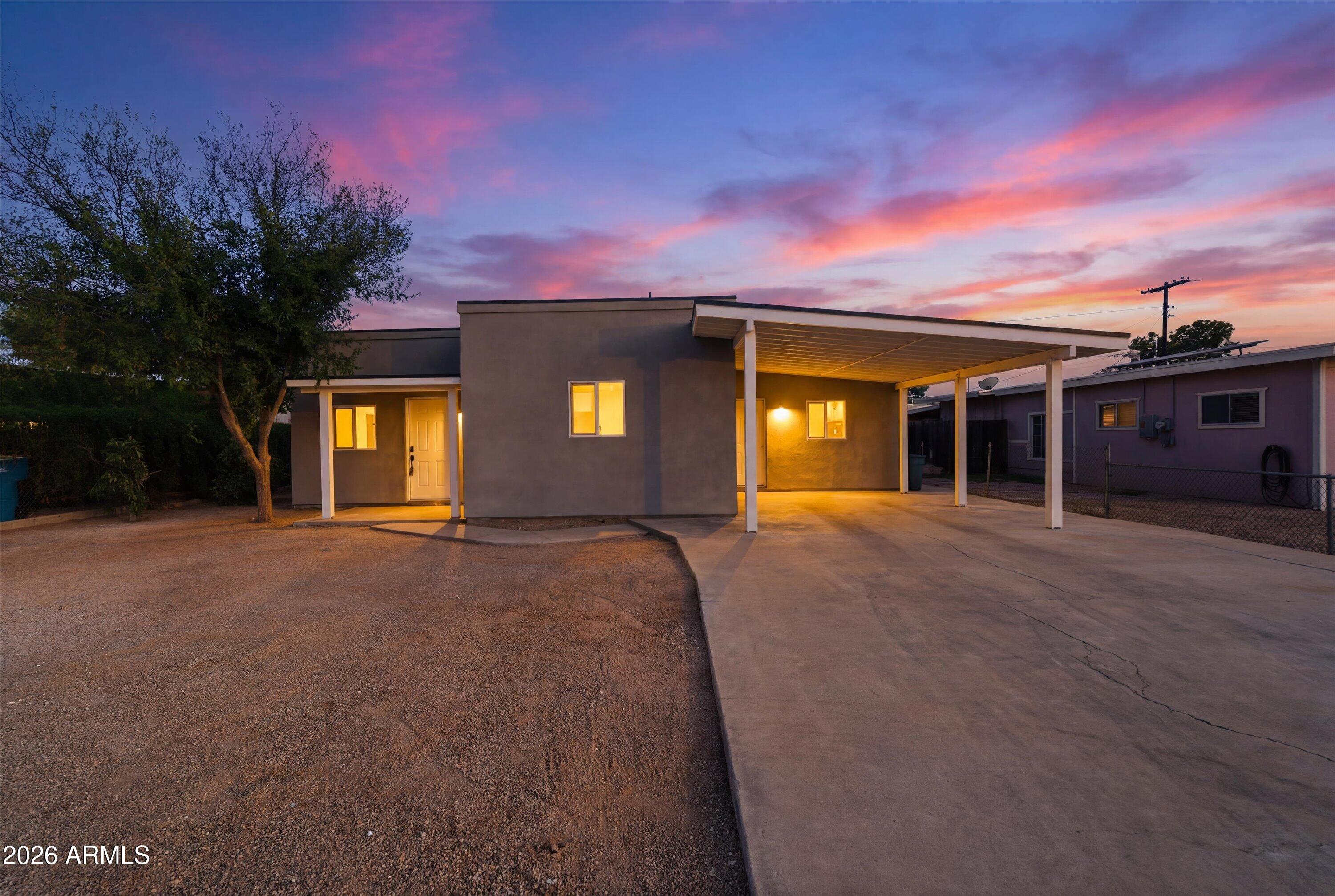 2709 East Phelps Road Phoenix, AZ 85032 - Photo 1 of 36