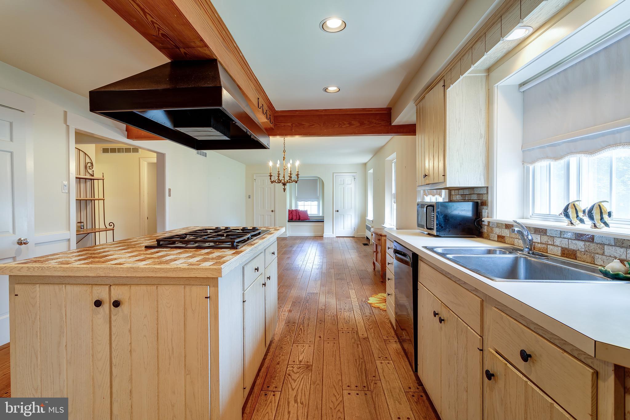 1324 Dill Road Havertown, PA 19083 - Photo 16 of 47
