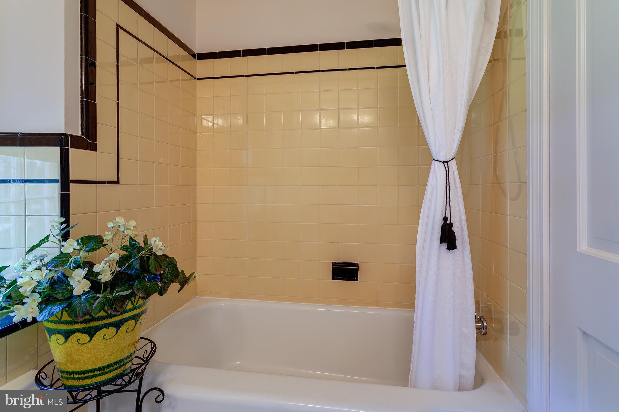 1324 Dill Road Havertown, PA 19083 - Photo 24 of 47
