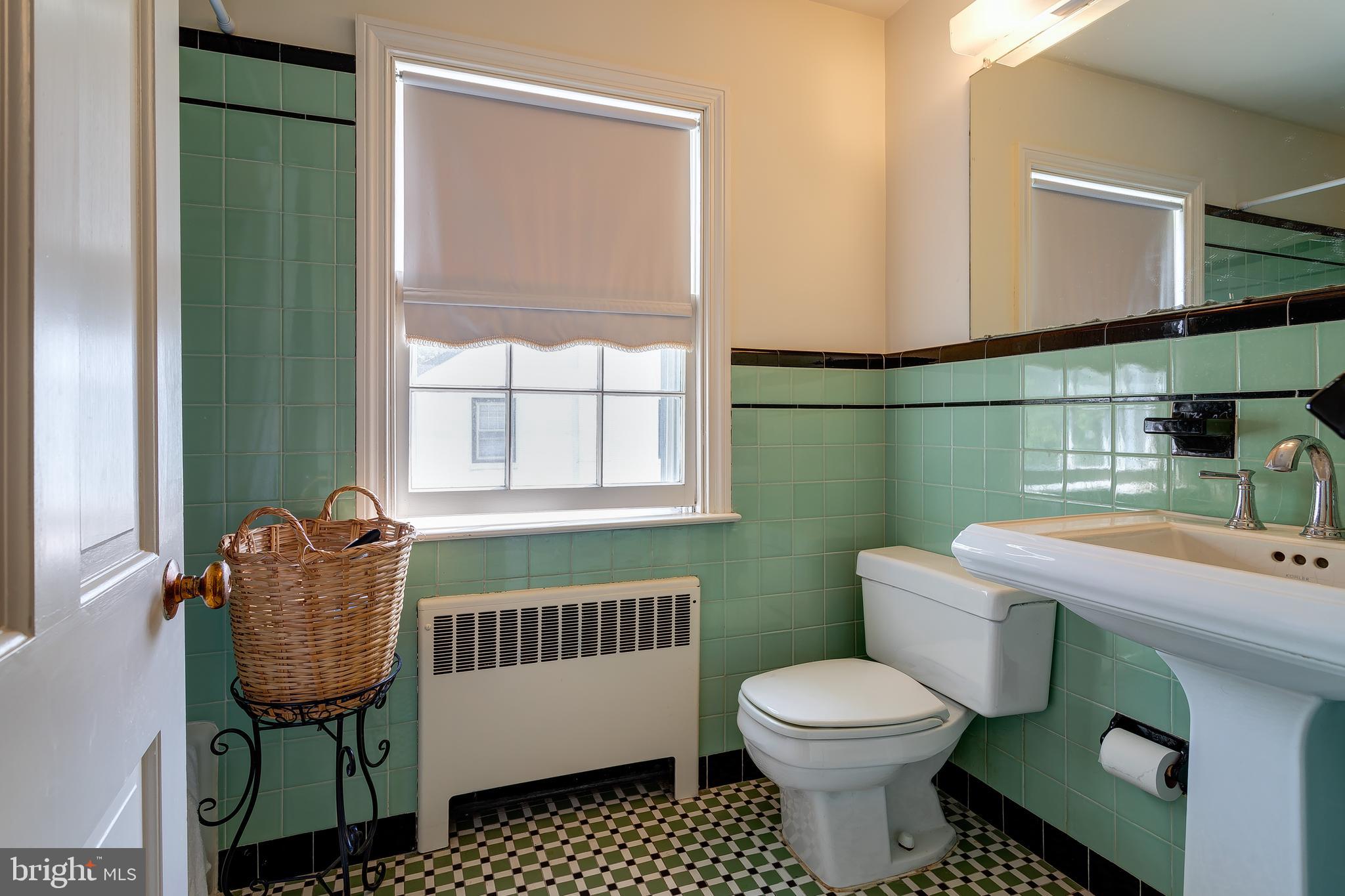 1324 Dill Road Havertown, PA 19083 - Photo 30 of 47