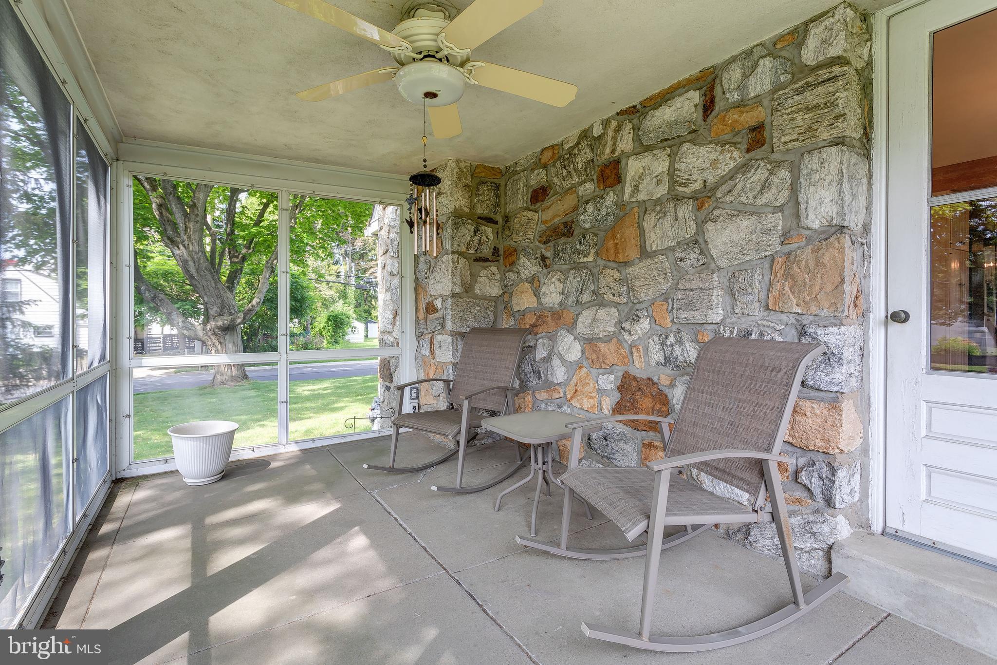 1324 Dill Road Havertown, PA 19083 - Photo 4 of 47