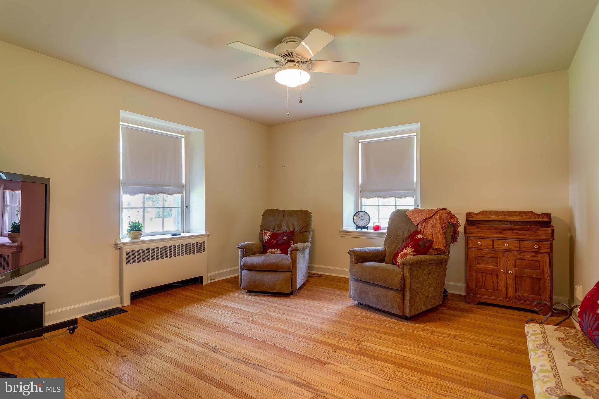 1324 Dill Road Havertown, PA 19083 - Photo 9 of 47