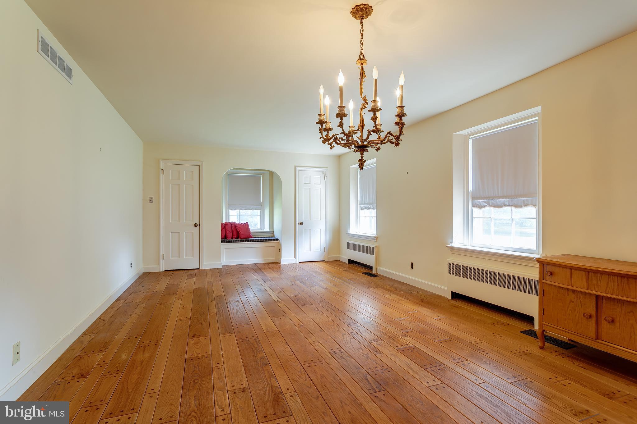 1324 Dill Road Havertown, PA 19083 - Photo 10 of 47