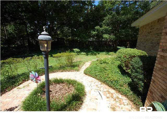 5921 Old Mill Court Mobile, AL 36609 - Photo 17 of 23