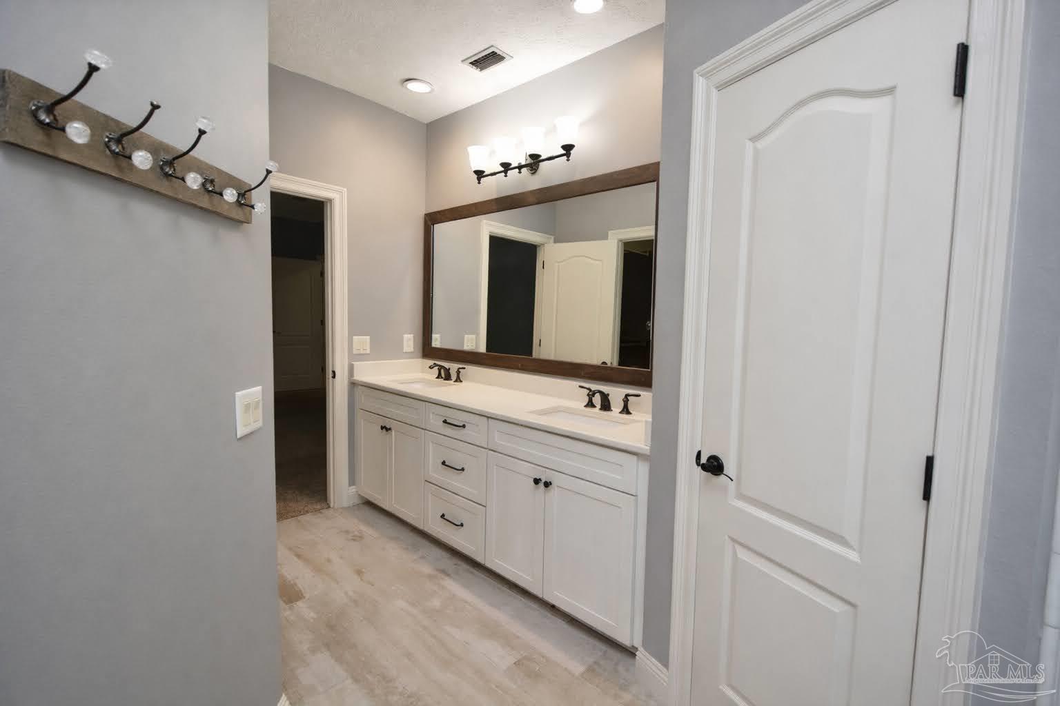 4232 North Cambridge Way Pace, FL 32571 - Photo 17 of 32