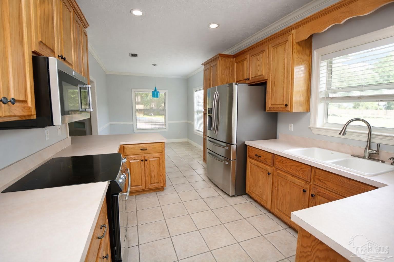 4232 North Cambridge Way Pace, FL 32571 - Photo 5 of 32