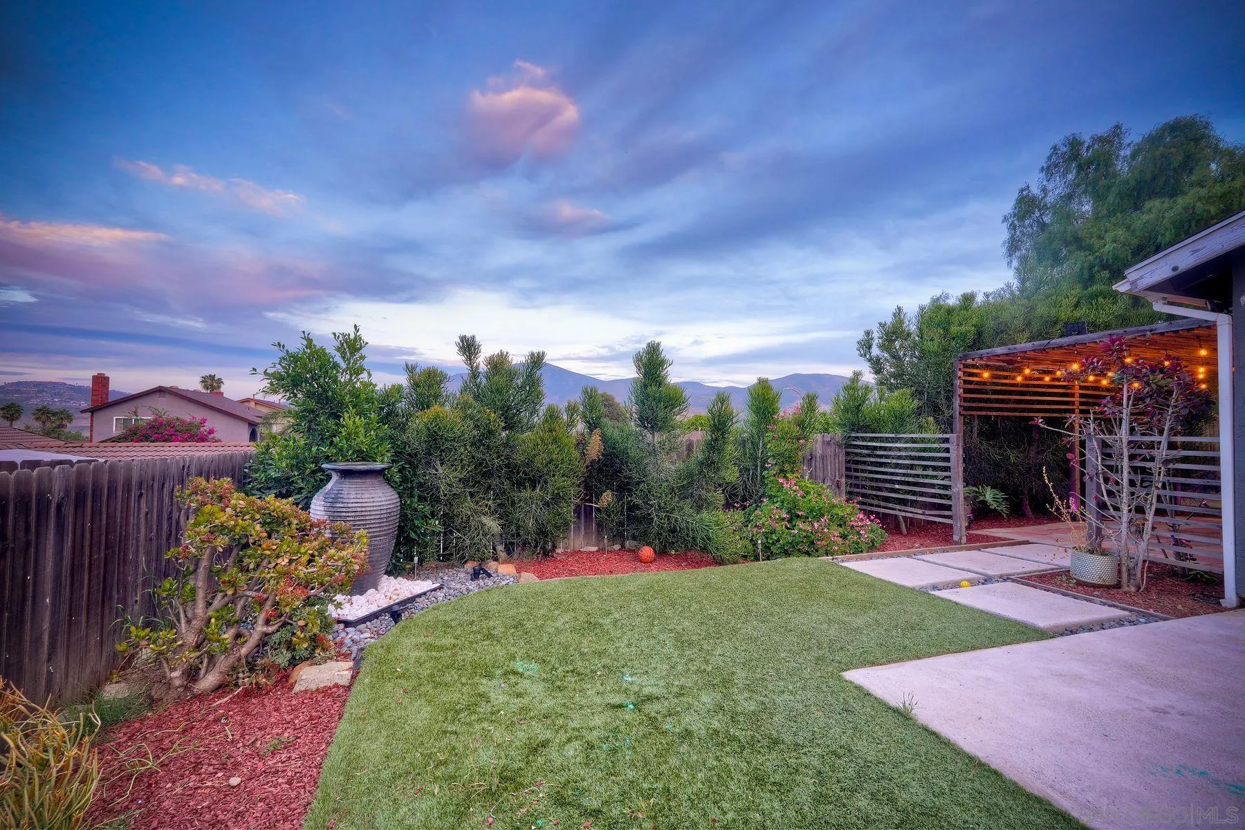 9574 Danancy Court Spring Valley, CA 91977 - Photo 7 of 40