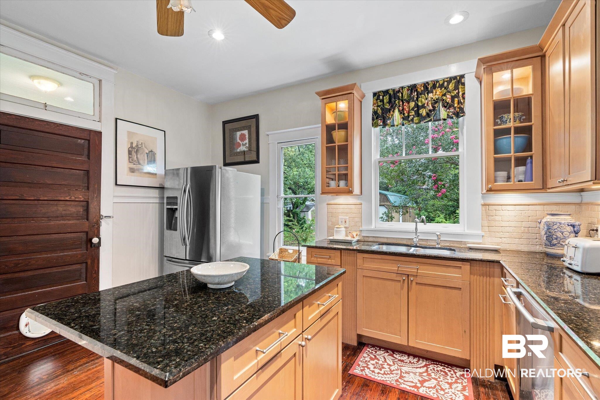 160 Houston Street Mobile, AL 36606 - Photo 15 of 36