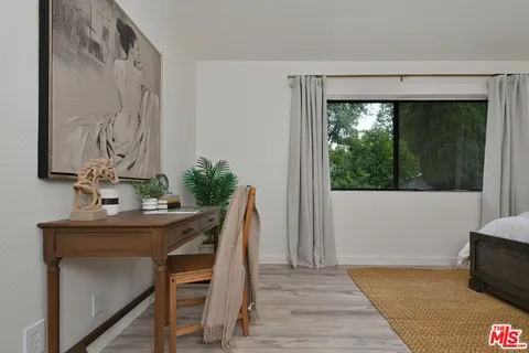 $1,085,000 | 22522 Avenue San Luis, Woodland Hills, CA 91364