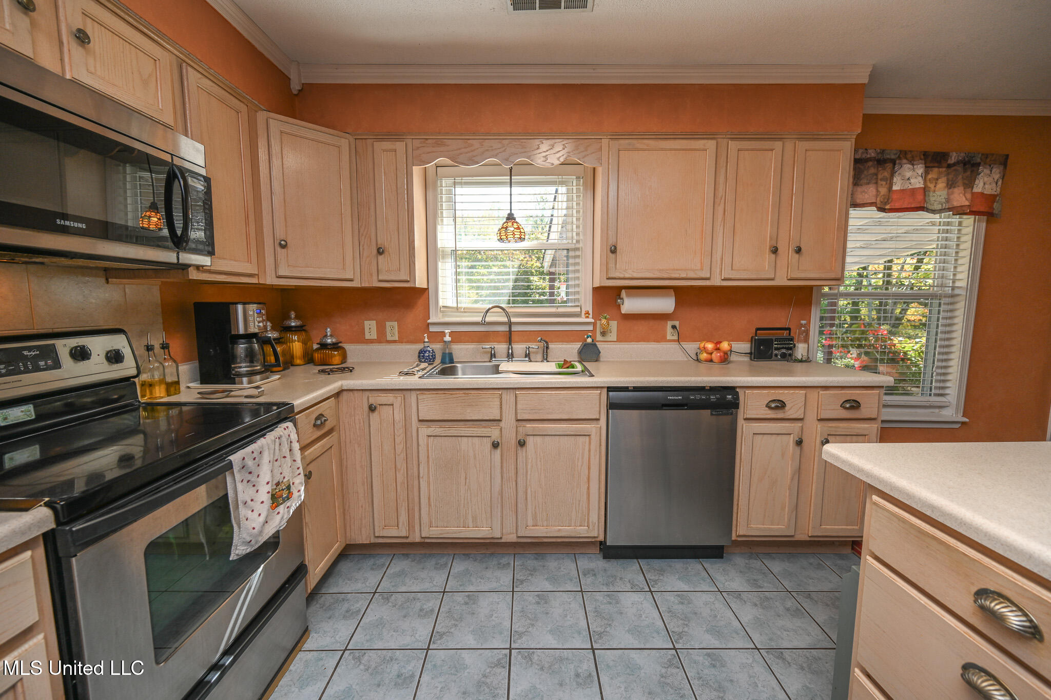 20 James Black Road Olive Branch, MS 38654 - Photo 12 of 56 kitchen