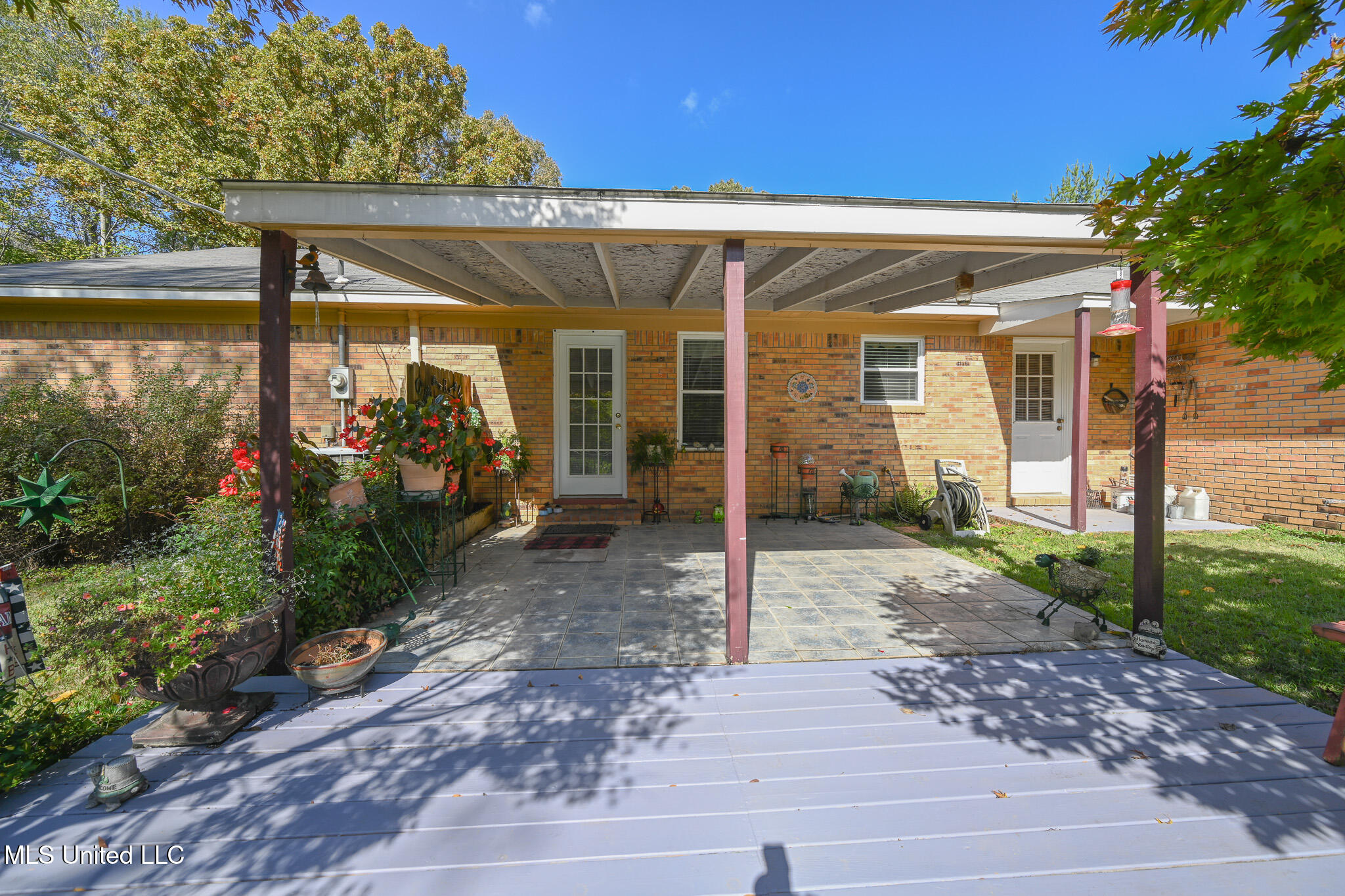 20 James Black Road Olive Branch, MS 38654 - Photo 47 of 56 covered patio