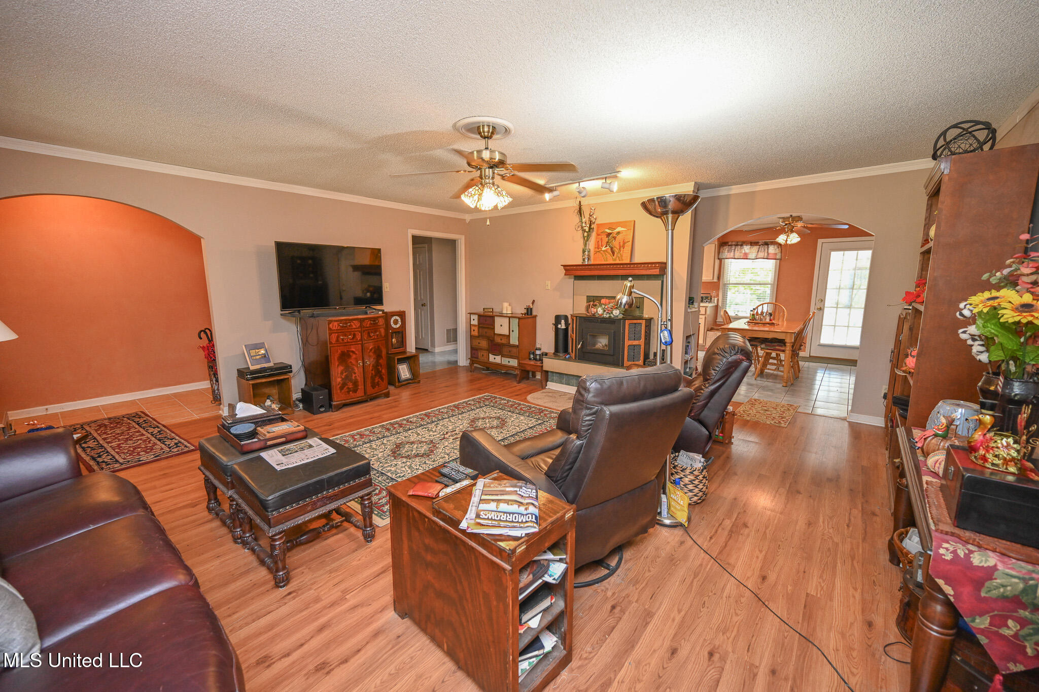 20 James Black Road Olive Branch, MS 38654 - Photo 5 of 56 great room