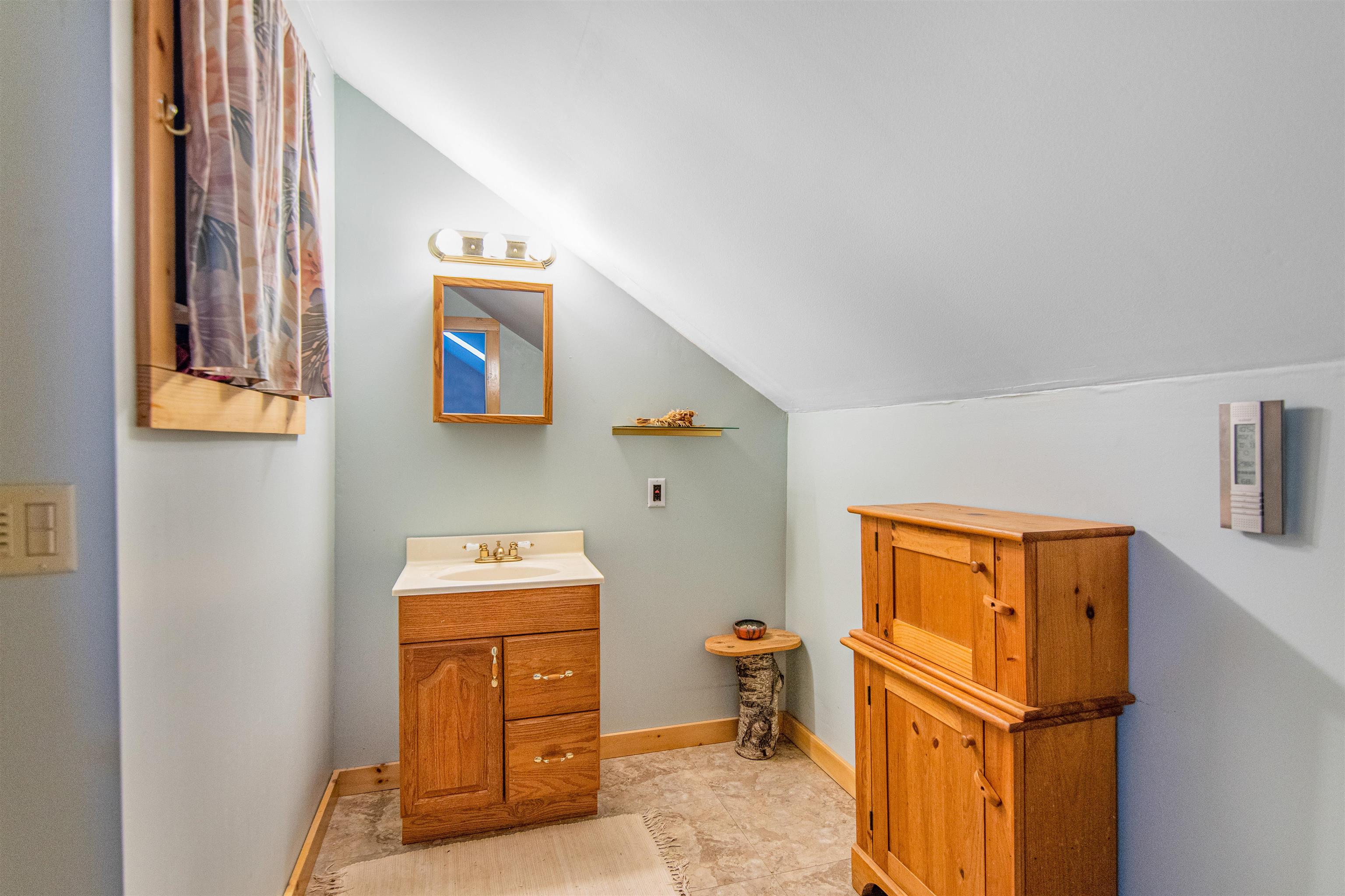 399 Center Road Middlesex, VT 05602 - Photo 14 of 38