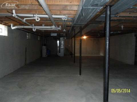 9420 Dean Road Fenton, MI 48430 - Photo 7 of 15 20400272-6.JPG