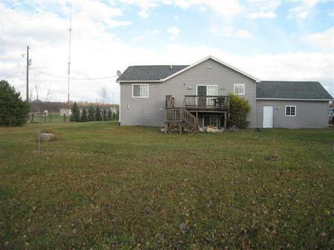 13125 North Irish Road Millington, MI 48746 - Photo 17 of 27 20238052-16.JPG