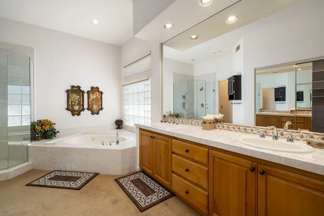 $1,300,000 | 440 Gold Canyon Drive, Palm Desert, CA 92211