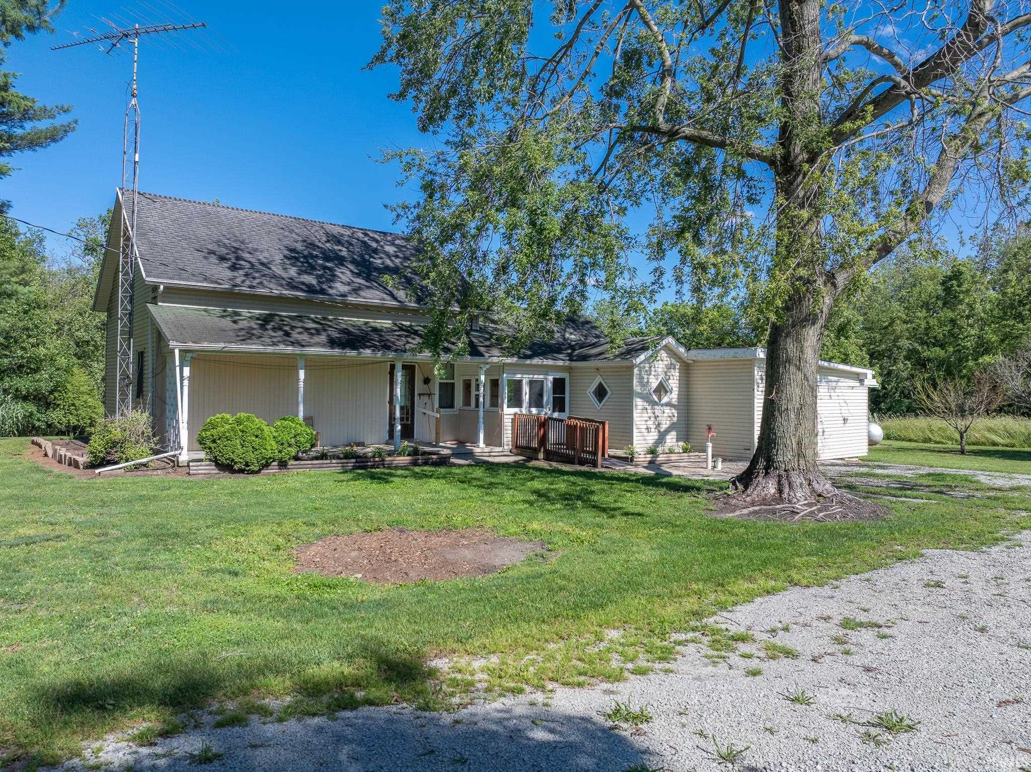 2185 Lukens Lake Road Laketon, IN 46943 - Photo 4 of 29