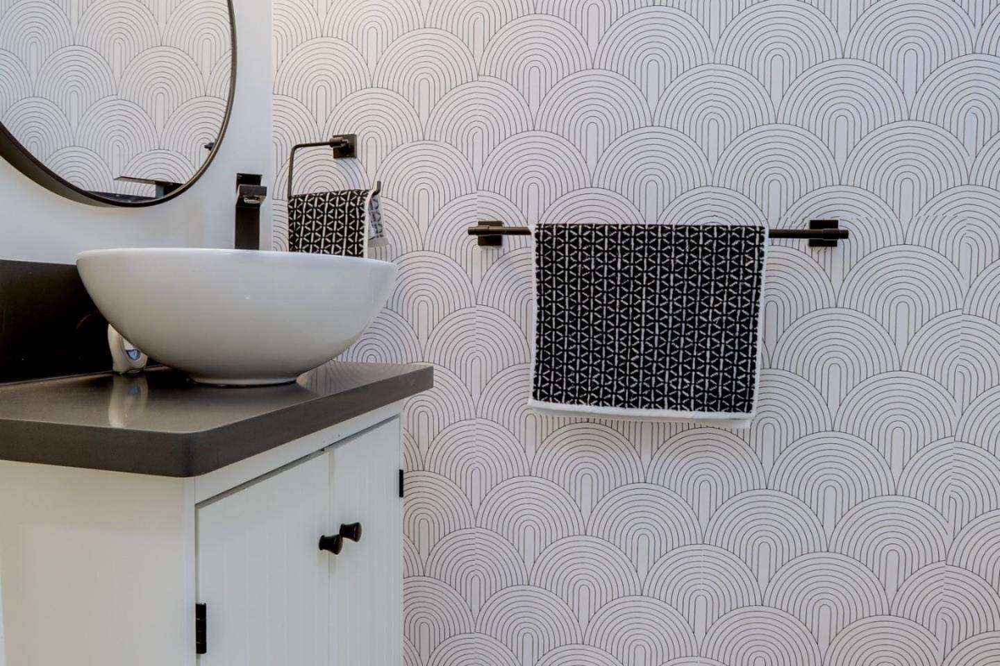 681 Arnold Drive Gilroy, CA 95020 - Photo 28 of 55 a view of a entryway