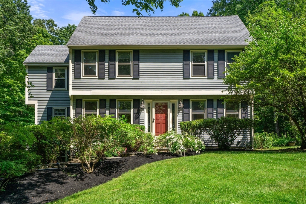 134 Middle Road Southborough, MA 01772 - Photo 1 of 41 Gallery Image 1