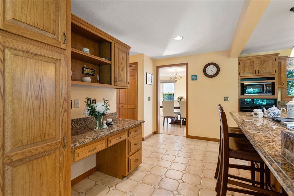 134 Middle Road Southborough, MA 01772 - Photo 11 of 41 Gallery Image 11