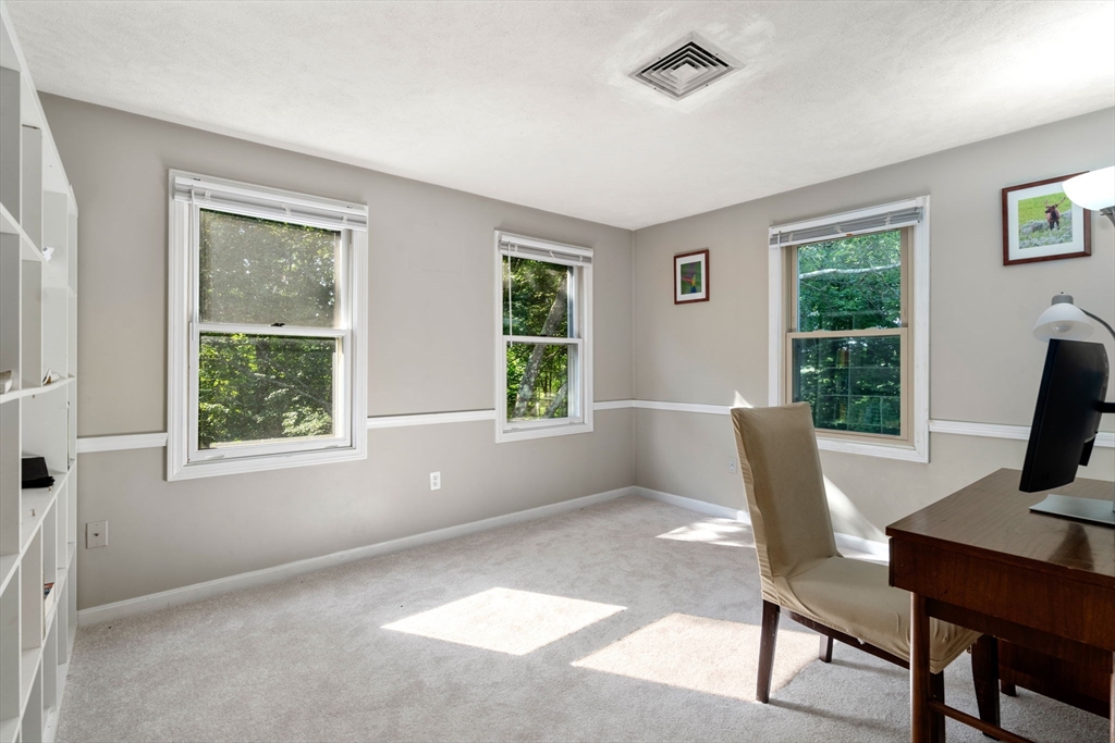 134 Middle Road Southborough, MA 01772 - Photo 22 of 41 Gallery Image 22
