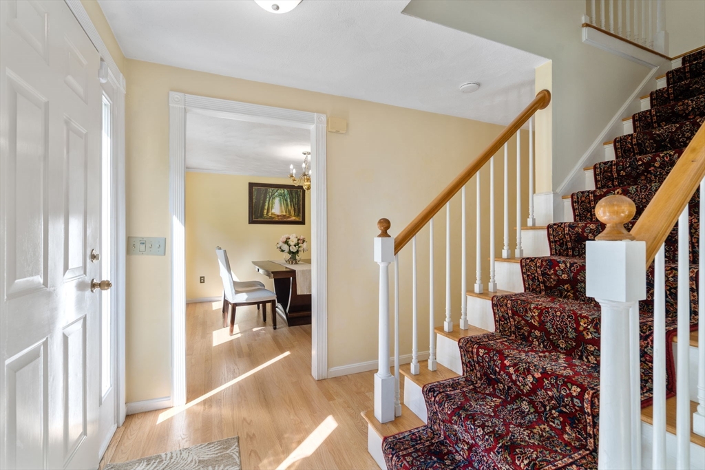 134 Middle Road Southborough, MA 01772 - Photo 3 of 41 Gallery Image 3