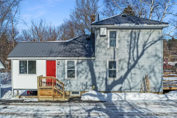 $168,900 | 6 Dudley Street, Presque Isle, ME 04769