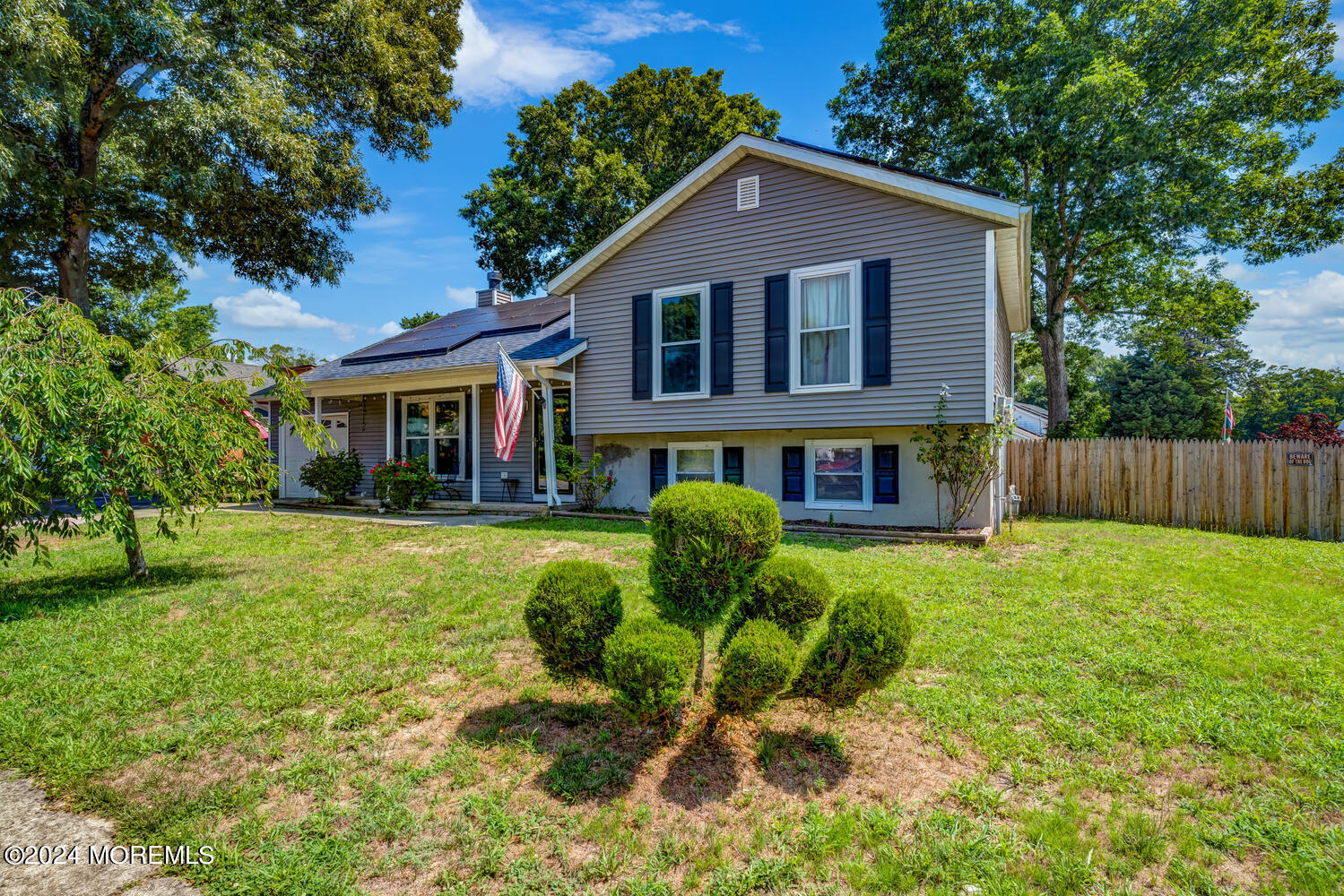 27 Cedarbrook Lane Little Egg Harbor, NJ 08087 - Photo 1 of 24 A7I07452 3 4 5 6-002-004-1500x1000