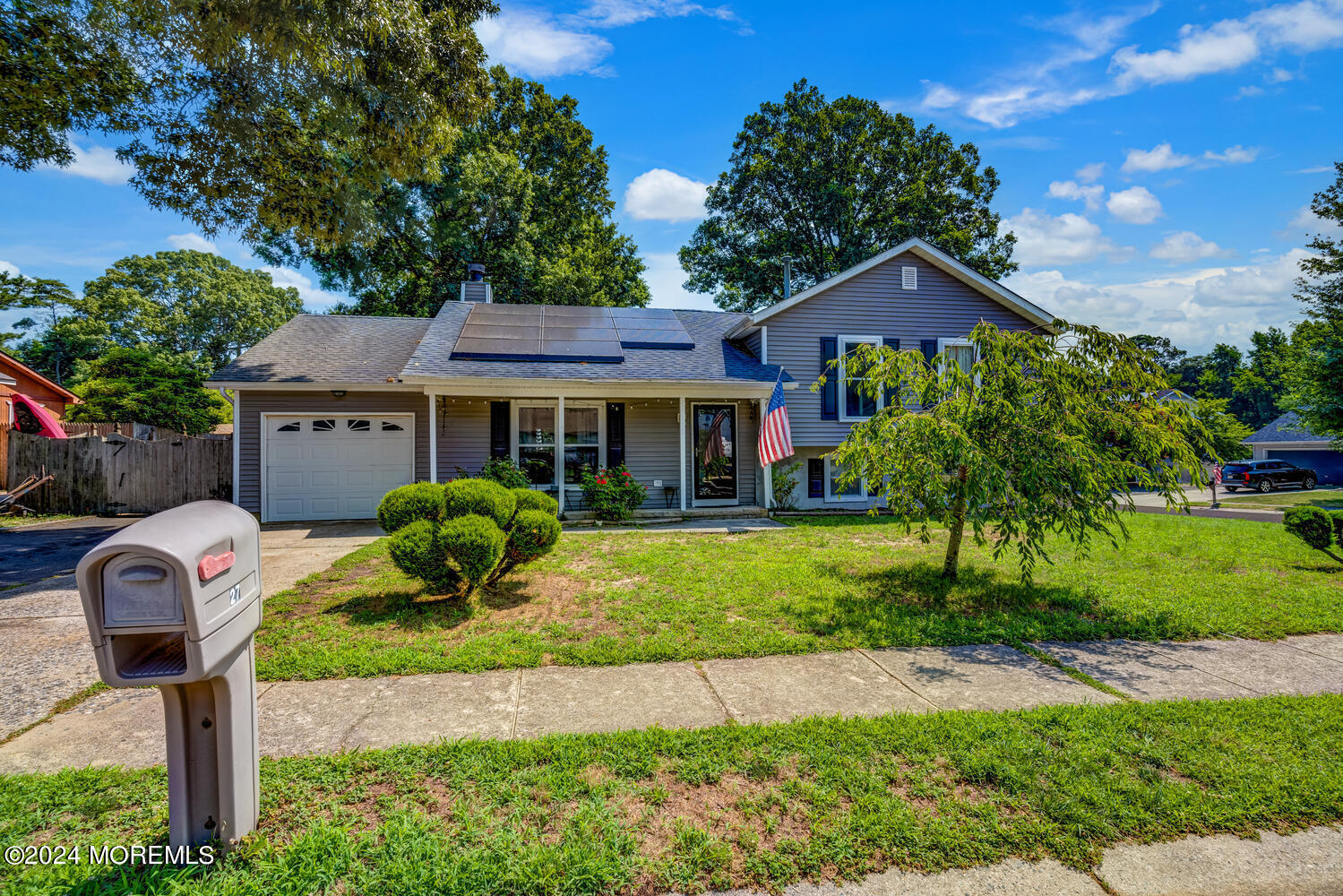 27 Cedarbrook Lane Little Egg Harbor, NJ 08087 - Photo 2 of 24 A7I07447 48 49 50 51-001-024-1499x1000