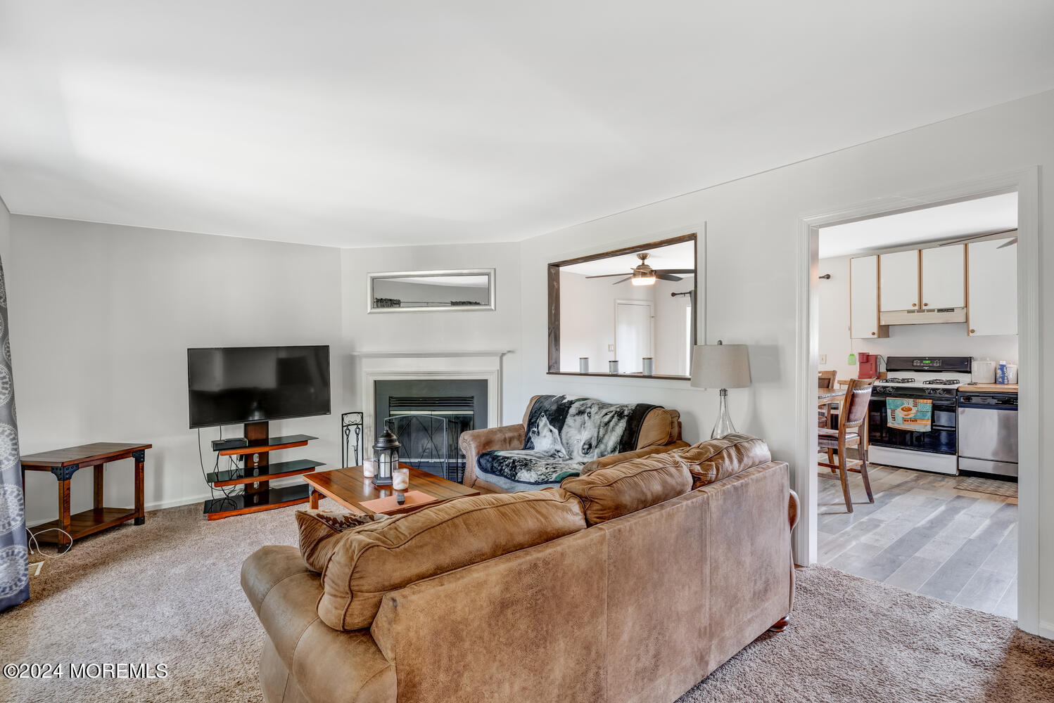 27 Cedarbrook Lane Little Egg Harbor, NJ 08087 - Photo 8 of 24 A7I07462 3 4 5 6-009-011-1499x1000