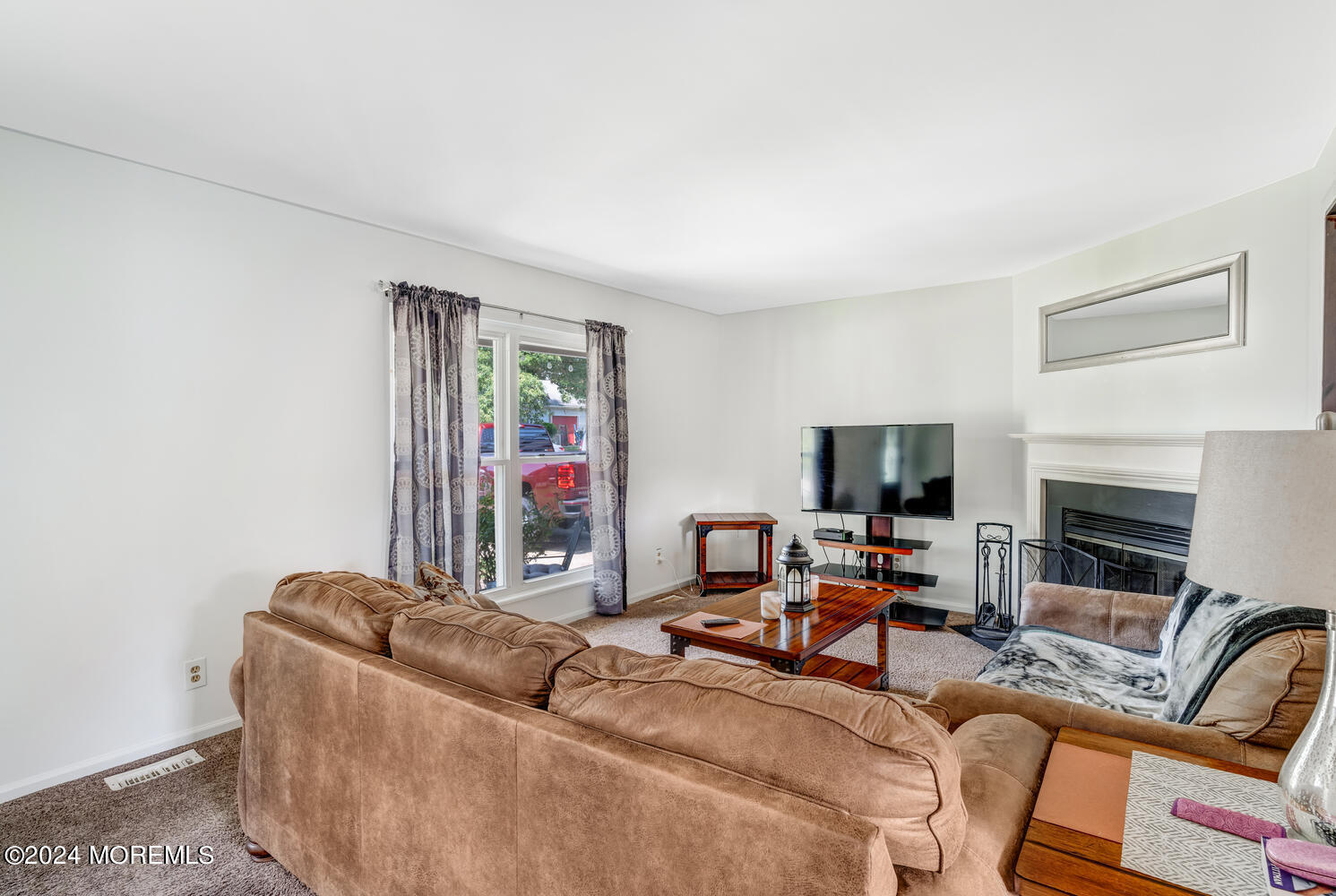 27 Cedarbrook Lane Little Egg Harbor, NJ 08087 - Photo 9 of 24 A7I07467 68 69 70 71-011-007-1492x1000