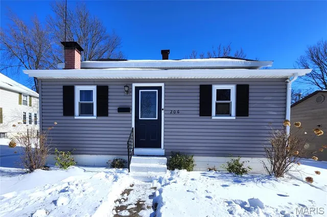 $174,000 | 206 Westwood Drive, O'Fallon, IL 62269