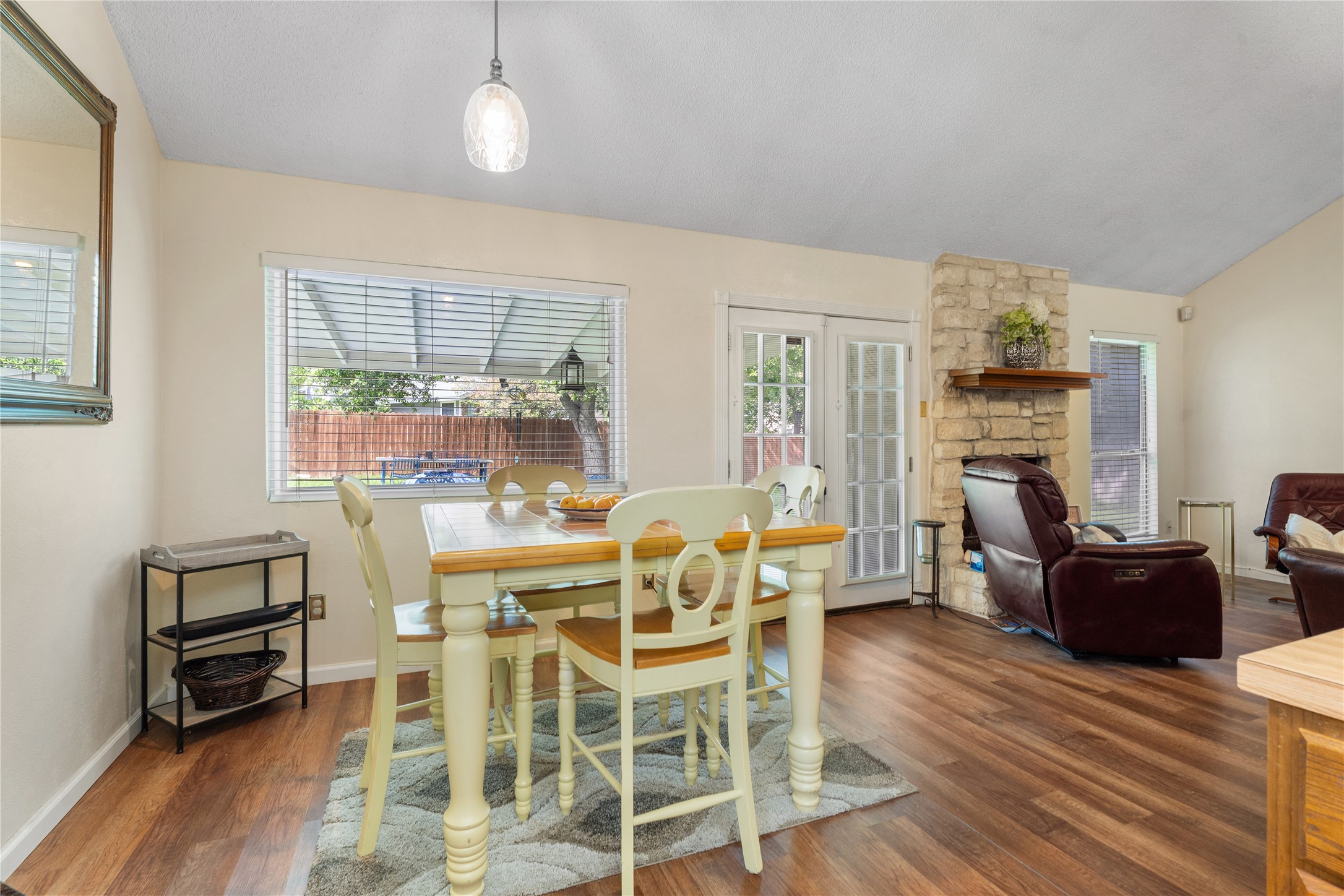 1606 Middleway Road Pflugerville, TX 78660 - Photo 13 of 34 Dinning