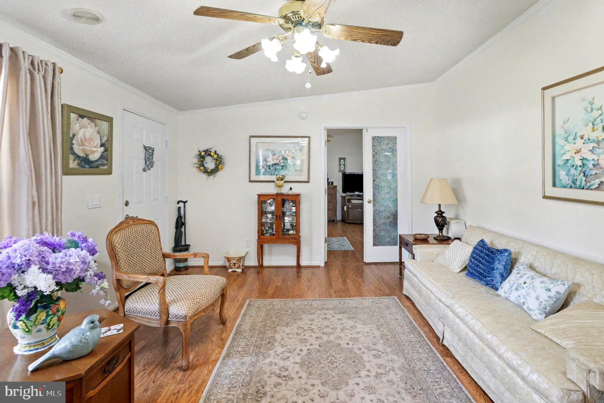 13092 State Road King George, VA 22485 - Photo 4 of 35 a living room with furniture and wooden floor