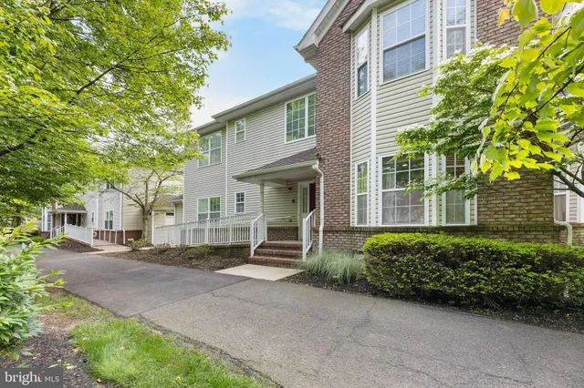 $429,900 | 107 Forest Drive, Piscataway, NJ 08854