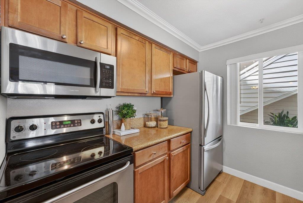 41 Grandview Street, Unit 1101 Santa Cruz, CA 95060 - Photo 14 of 38