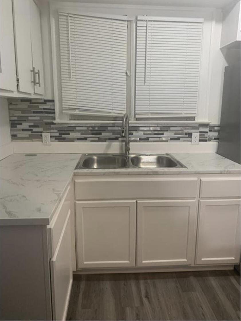 17139 Prairie Street Detroit, MI 48221 - Photo 7 of 10 Kitchen